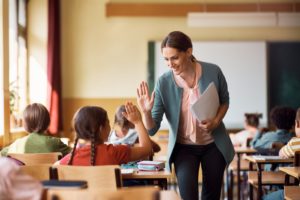 professora de franquia de educação